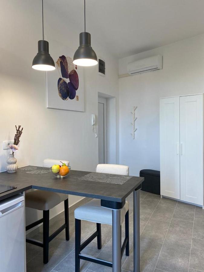 City Vibes Apartment Pola Esterno foto